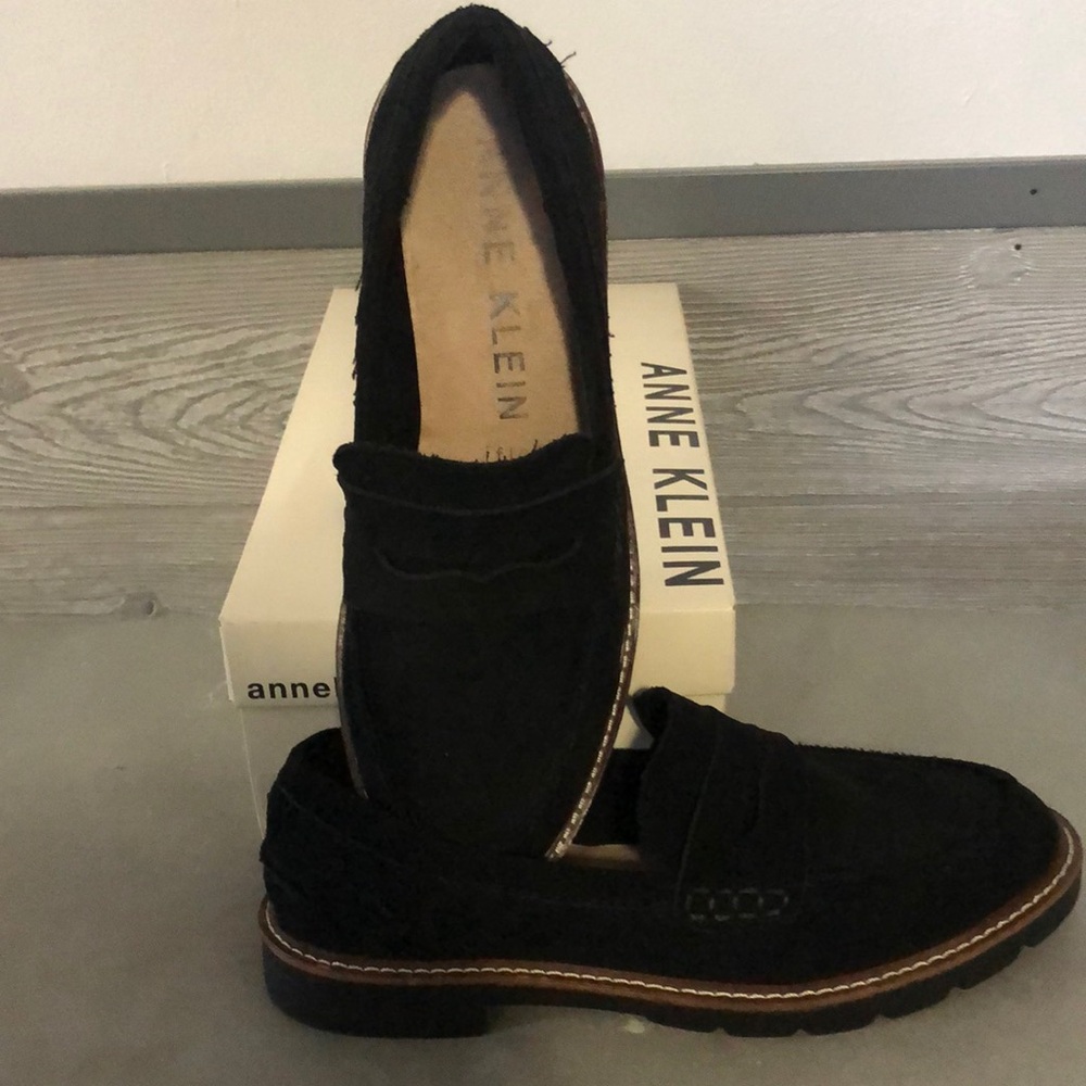 Anne Klein Classic Black Loafers